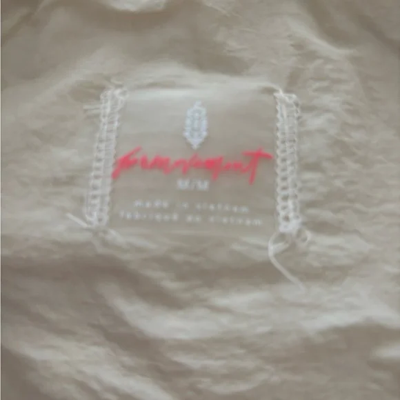 Free People Movement: Medium, Cream Sherpa Snap-Front Vest. Easy care. - Picture 3 of 4